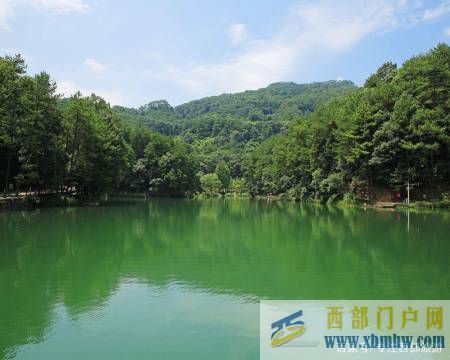 重慶北碚縉云山之半山美景——黛湖、玻璃棧道、白云觀、白...(圖1)