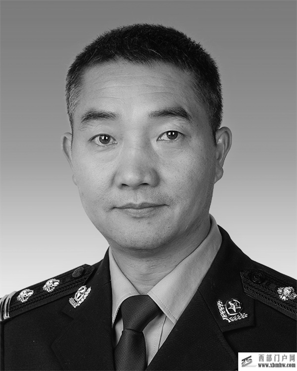 痛心！云南公安民警夏紹能在處理交通事故時(shí)犧牲(圖1)