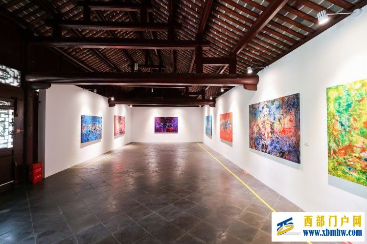 “遇見美好藝術·發現國際璧山”匈牙利當代藝術展在璧山開展(圖1)