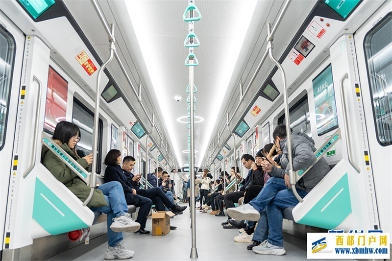 軌道18號線開通運營 重慶再添一條軌道交通骨干線路(圖5)